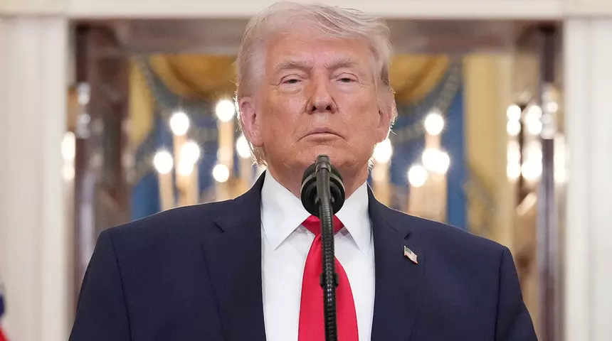 Trump'tan İran'a Sert Uyarı: Önümüzdeki Haftalarda Büyük Operasyon Geliyor