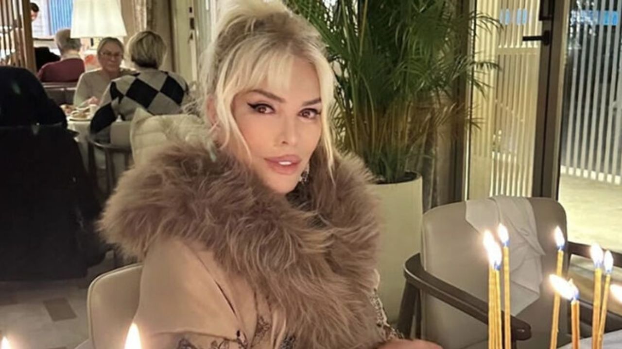 Ajda Pekkan 40 bin TL hesap ödedi! Bakın ne yedi
