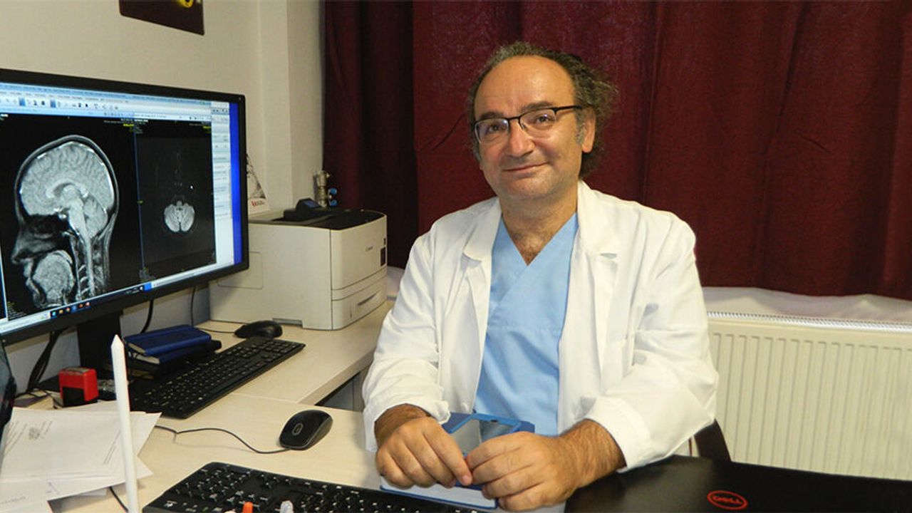 Nöroloji uzmanları Çanakkale'de buluştu
