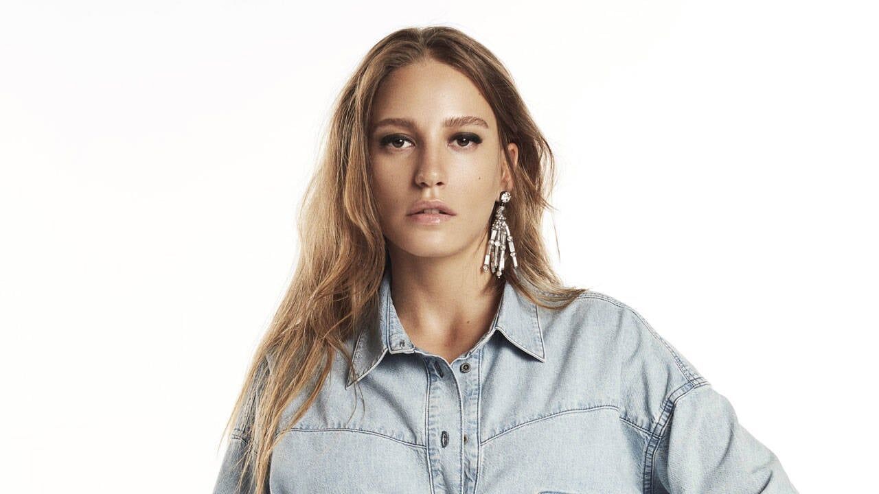 Serenay Sarıkaya'dan gözaltı kararı açıklaması