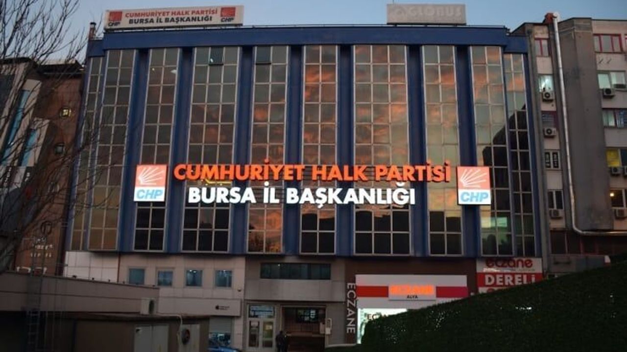CHP Bursa'nın Facebook Erişimi Engellendi: İl Başkanı Açıklama Yaptı