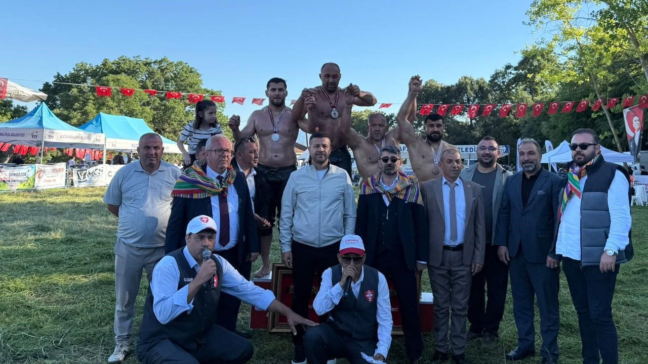 Kabulbaba Güreşleri'nde Ali Gürbüz Finalde Zaferle Ayrıldı