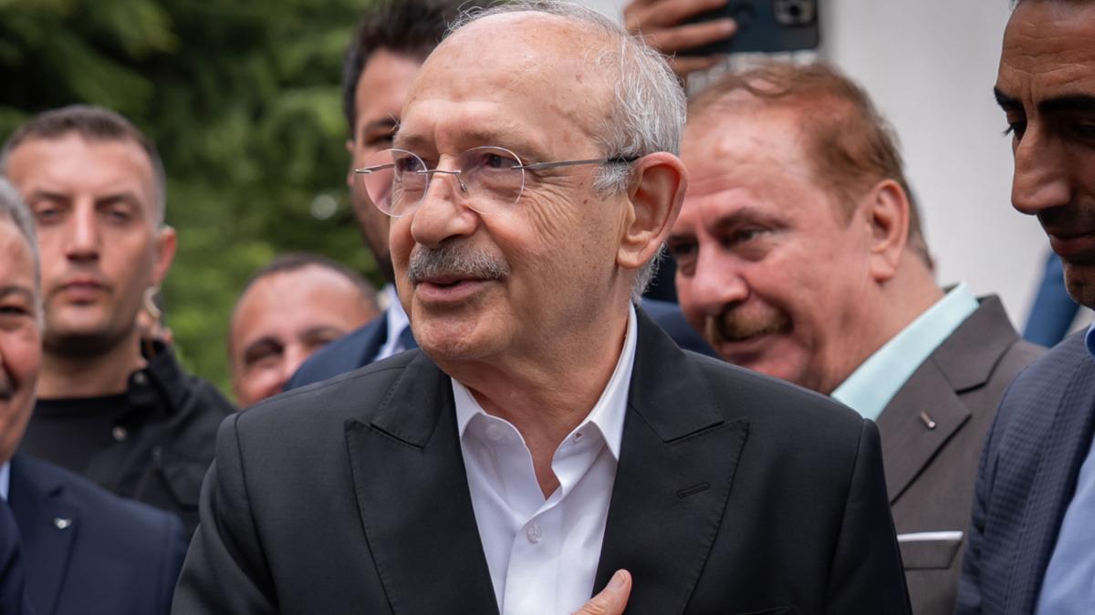 Kılıçdaroğlu'nun Bayramlaşma Programında Sembolik Anlamlar