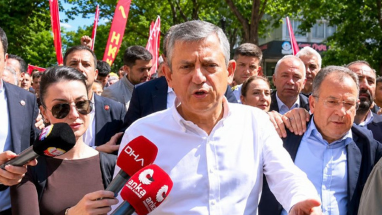 Özgür Özel'den Kılıçdaroğlu'na Sert Tepki: FETÖ İddialarına Yanıt