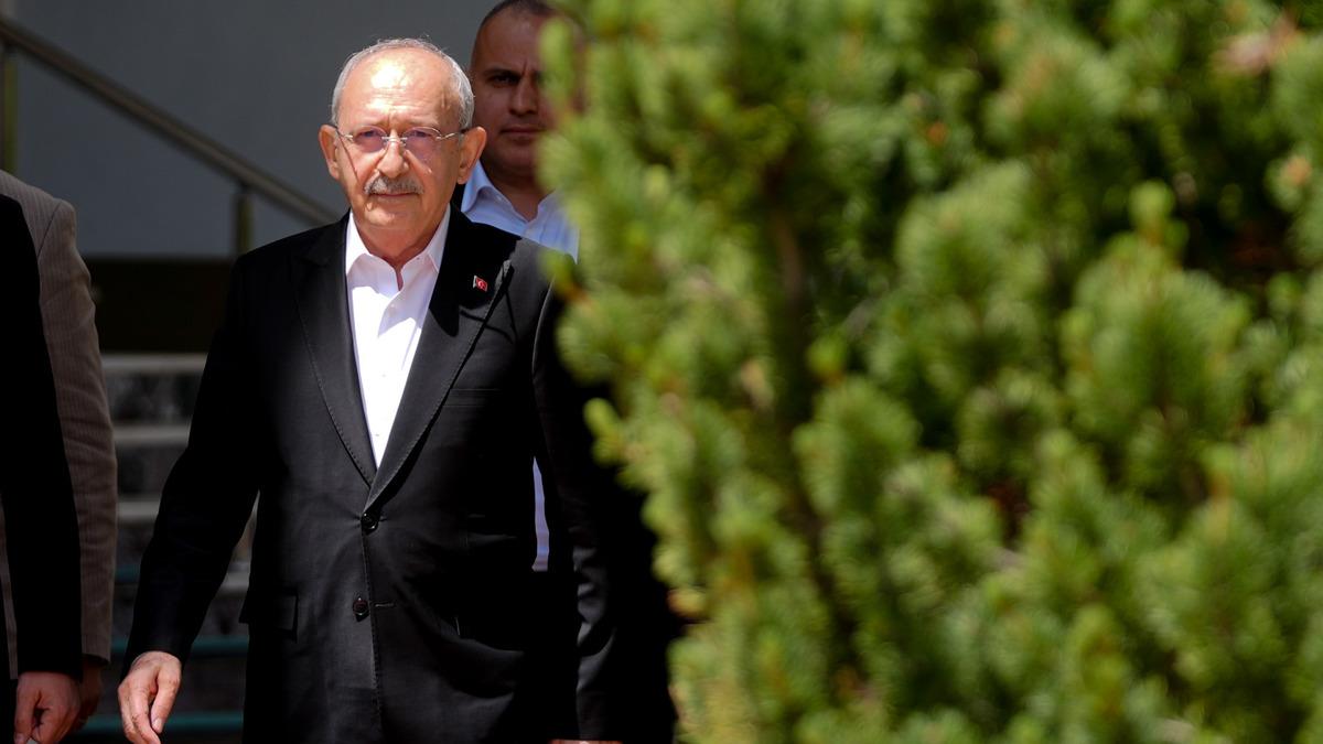 Kılıçdaroğlu'nun MYK'sı Belli Oldu: 19 Kişilik Yeni Liste Açıklandı