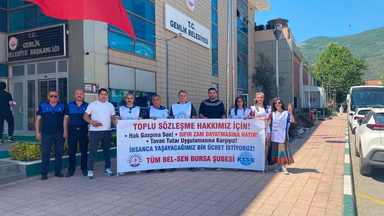 Gemlik Belediyesi Çalışanları Eylemde: "Kazanılmış Haklarımızı İstiyoruz"