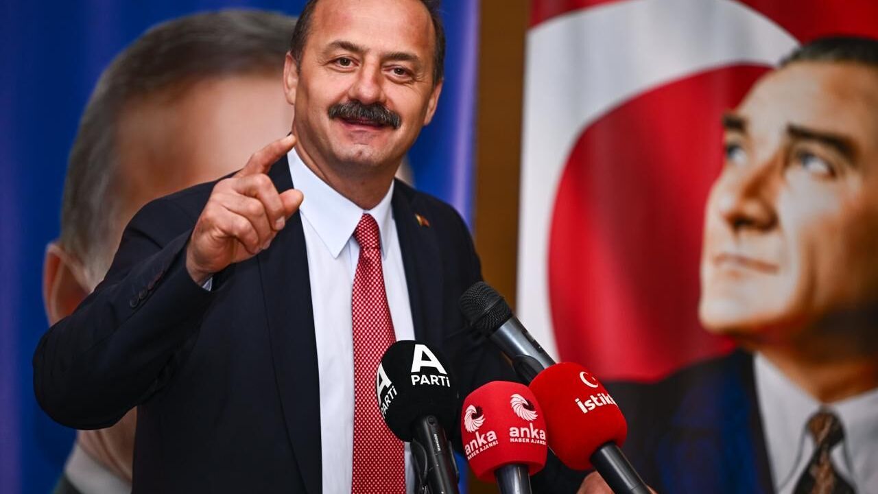Yavuz Ağıralioğlu: Türkiye Yönetim Sorunlarıyla Yüz Yüze