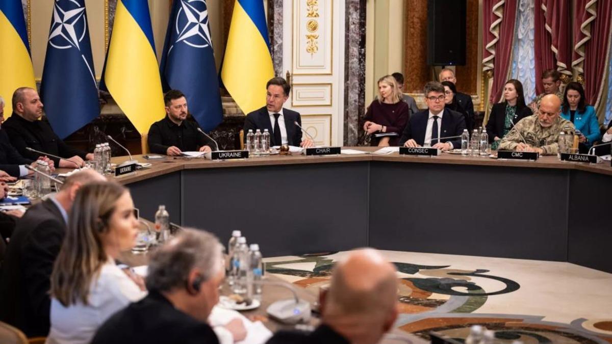 Rutte: Rus Gençler, Ukrayna'da Ölüme Terk Edileceksiniz