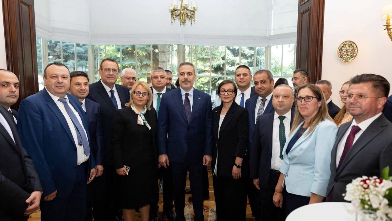 Hakan Fidan: Bulgaristan Türkleri İki Ülke İlişkilerinde Müstesna Rol Oynuyor
