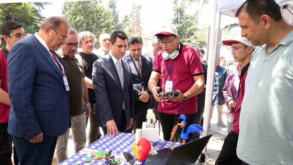 Kastamonu'da Meslek Liseli Öğrencilerin Ürünleri Sergilendi: Büyük İlgi Topladı