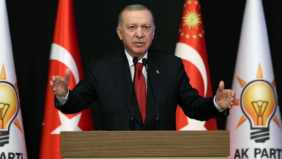 25 Haziran'da AK Parti'ye Katılacak İsimler: Nimet Özdemir ve Rasim Arı
