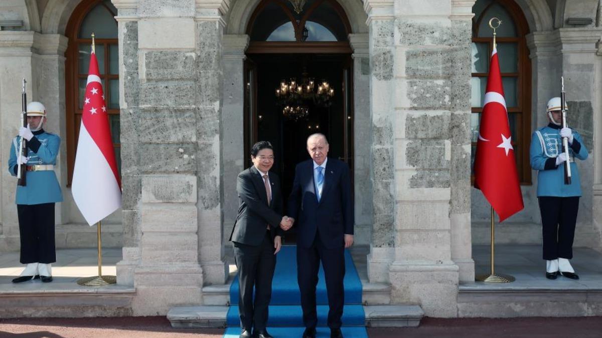 Cumhurbaşkanı Erdoğan, Singapur Başbakanı Wong'u Dolmabahçe Ofisi'nde Kabul Etti