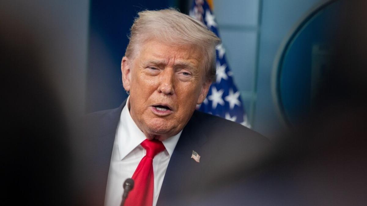 Trump'tan Tahran'a Sert Mesaj: Anlaşma Olmazsa Ülkenize Dönemezsiniz