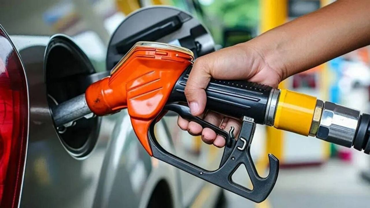 Türkiye Akaryakıt Fiyat Artışında Avrupa'da İlk Sırada: Yıllık Artış Yüzde 42,9