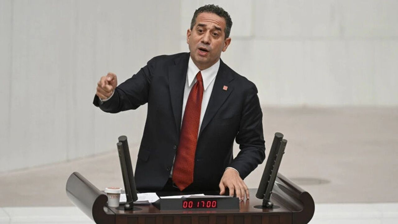 Ali Mahir Başarır Gürsel Tekin'i işaret etti