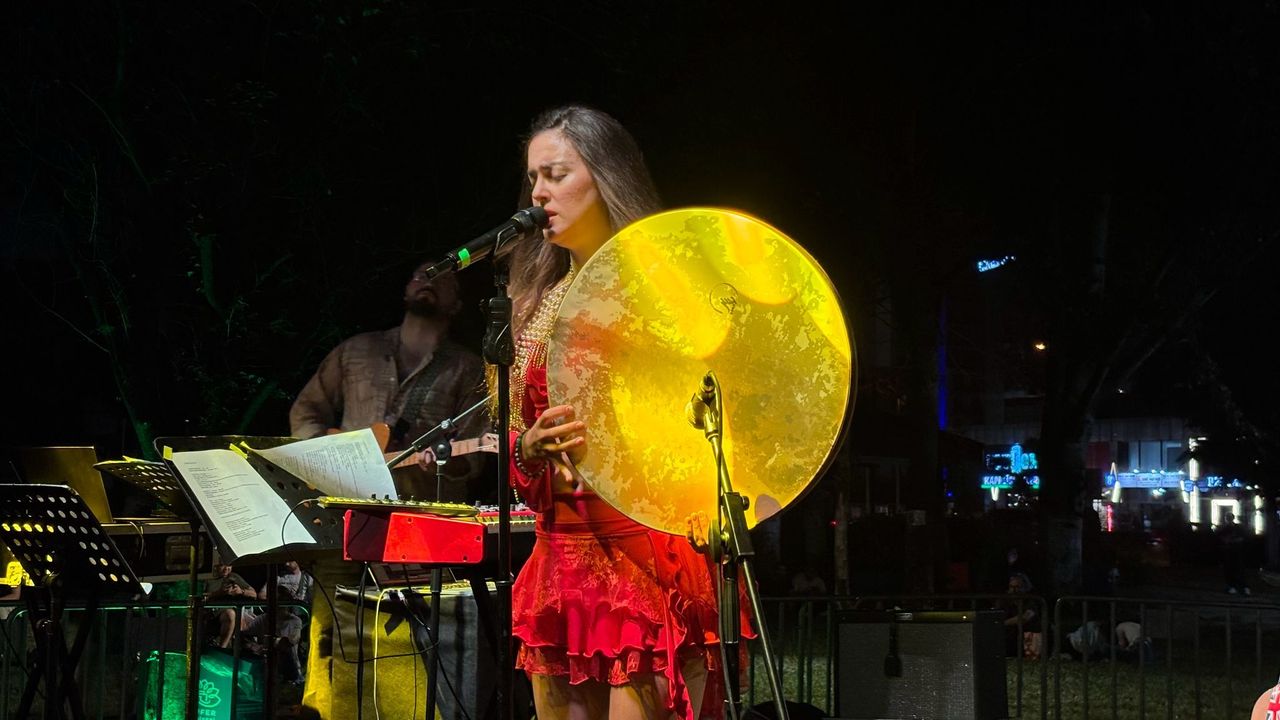 Nilüfer Caz Festivali DEN ZE konseriyle başladı