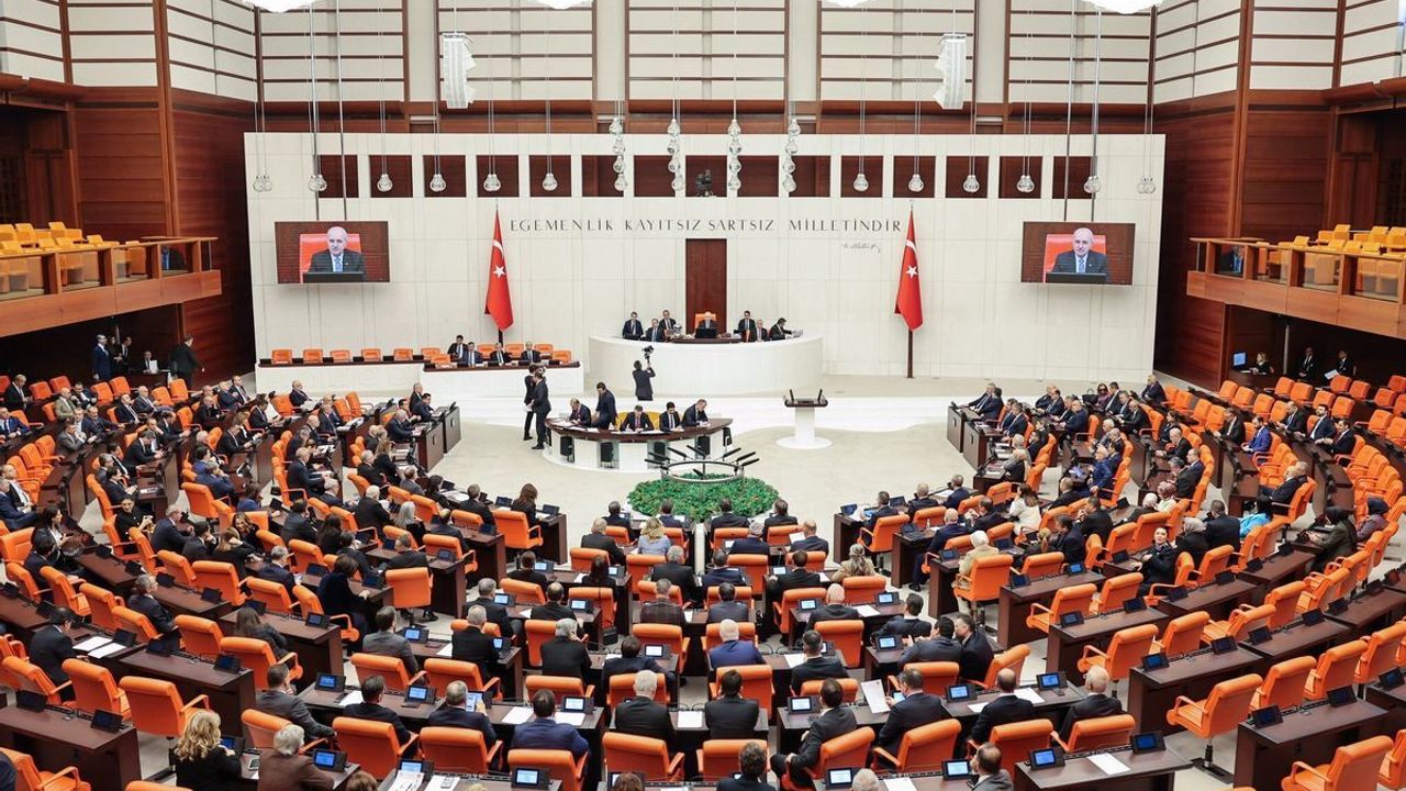 TSK'nin Somali görevi 2 yıl uzatıldı