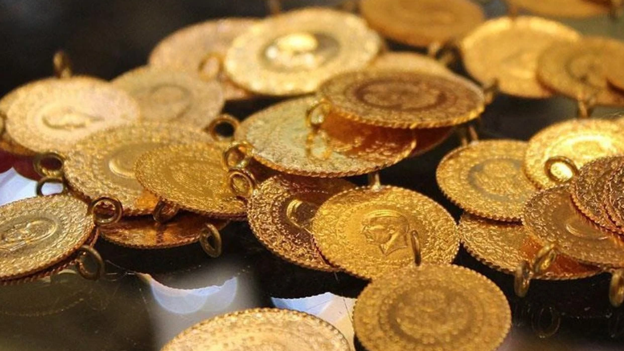 Altın Fiyatları Düşüşte, Yatırımcılar Fed Kararını Bekliyor