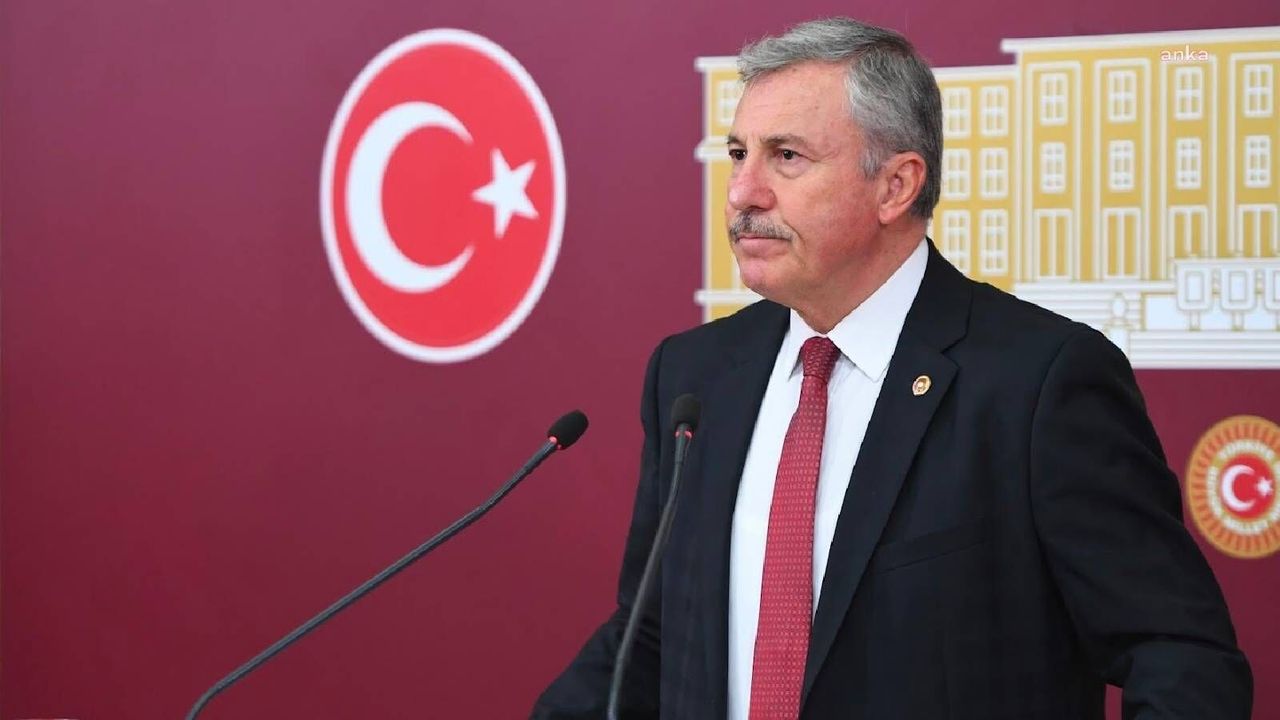 Selçuk Özdağ, Yeni Yol Grubu'nda Siyasete Devam Edecek