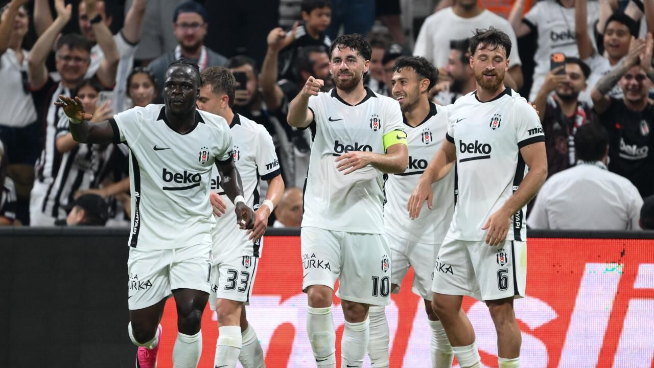 Beşiktaş, Midtjylland ile Rövanş Maçına Çıkıyor