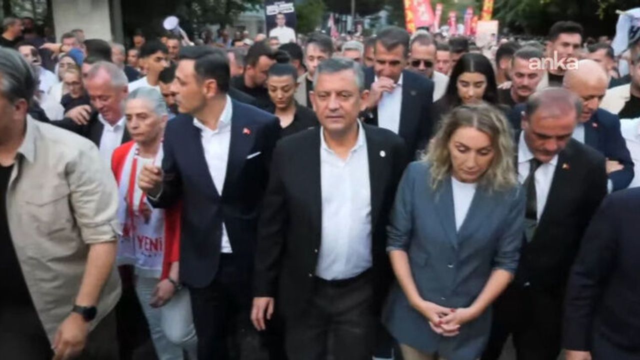 YENİ Parti'den Tutuklu Başkanlar İçin Dayanışma Yürüyüşü