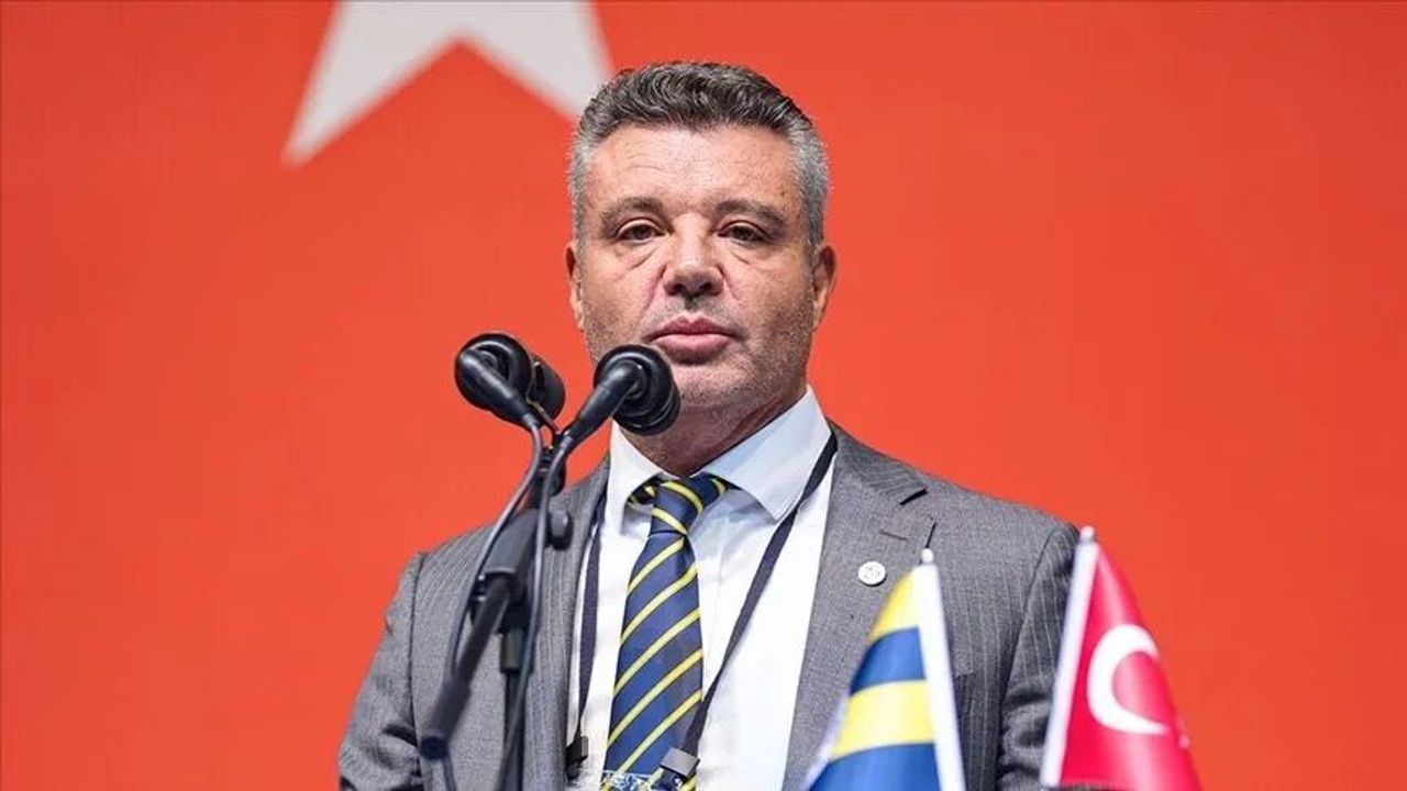 Sadettin Saran'ın Yeni İmajı Sosyal Medyada Gündem Oldu