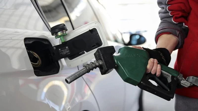 Akaryakıta Çifte Zam Yolda: Motorin ve Benzin Fiyatları Artıyor