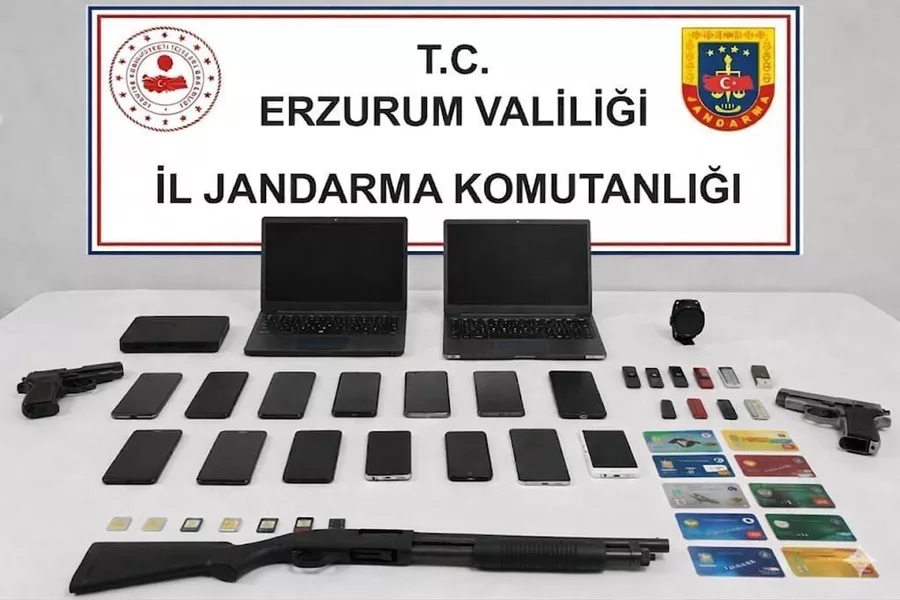 Bursa Dahil 7 İlde Dolandırıcılara Operasyon: Kendilerini Avukat Olarak Tanıtan Şebeke Çökertildi