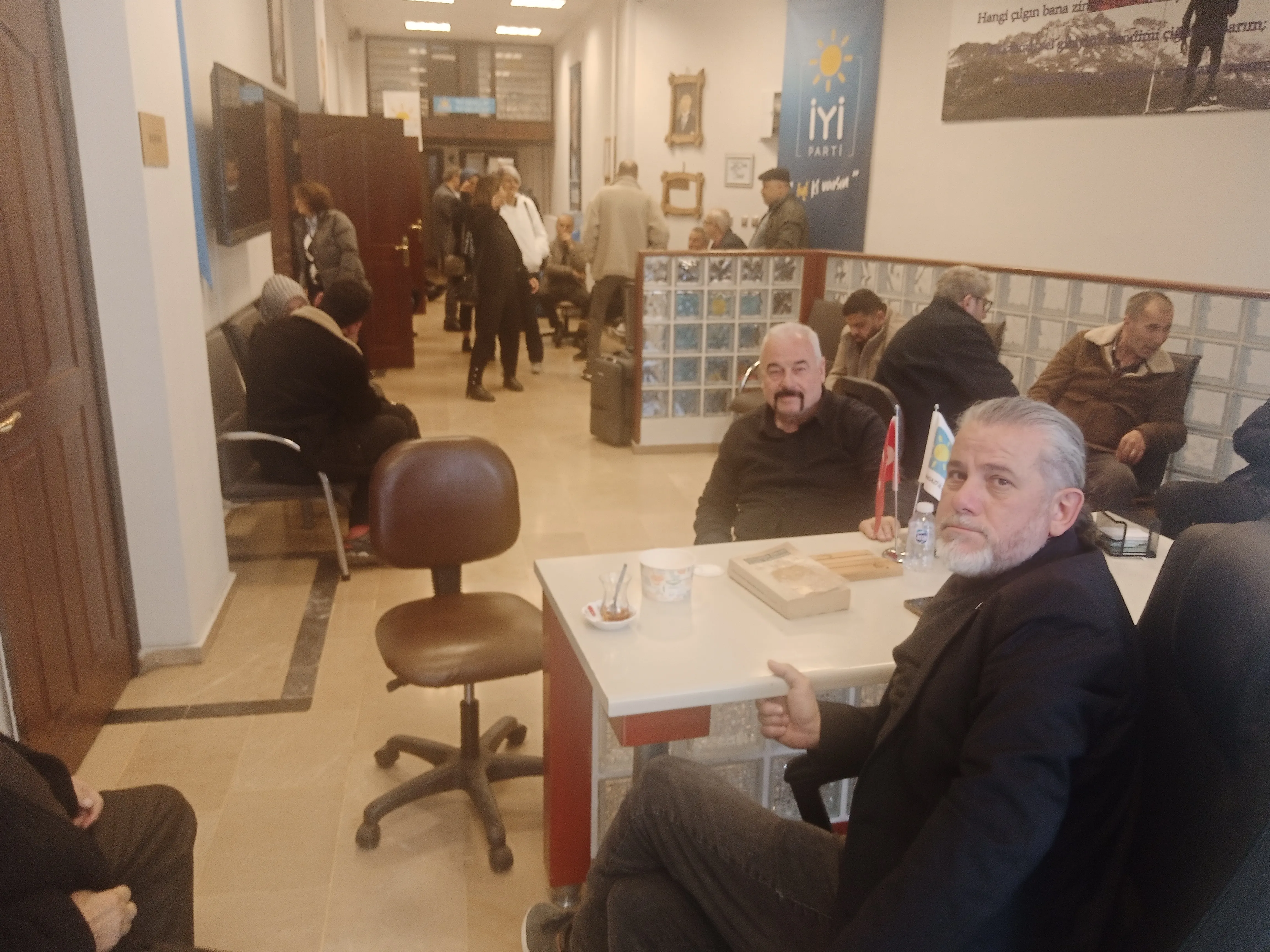 İYİ Parti Bursa Teşkilatında Deprem: Osmangazi İlçe Başkanı ve teşkilatları Toplu İstifa Ediyor. İYİ Parti Bursa Teşkilatında Deprem: Osmangazi İlçe Başkanı ve teşkilatları Toplu İstifa Ediyor.