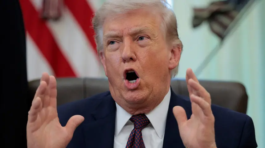Trump'tan Hürmüz Boğazı'nda Sert Uyarı: İran'a Karşı Güç Kullanımı Masada